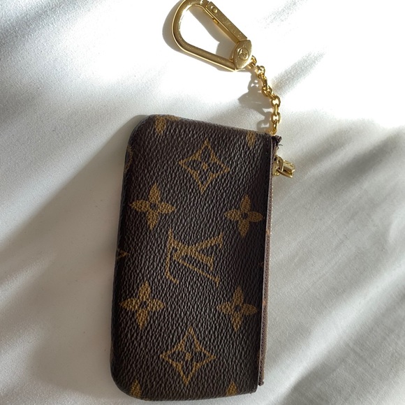 Lous Vuitton monogram key pouch - Picture 5 of 7